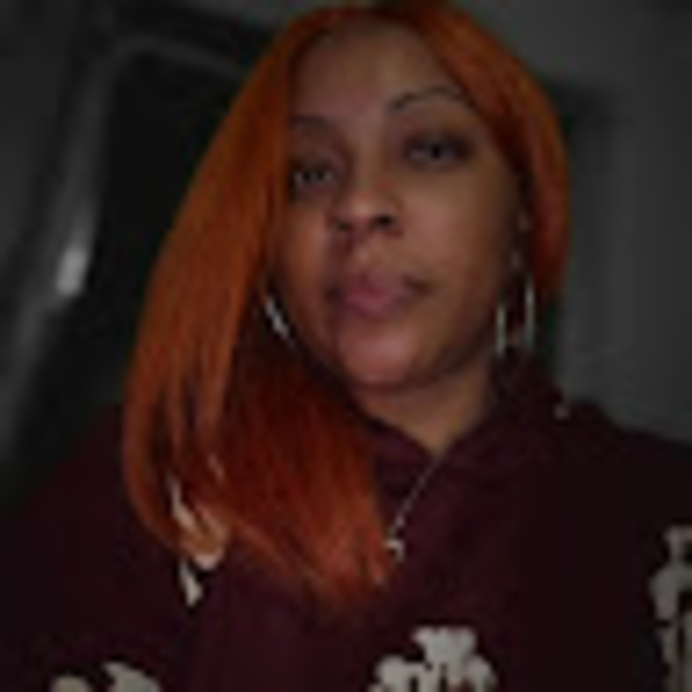 Meet your Posher, Desiree